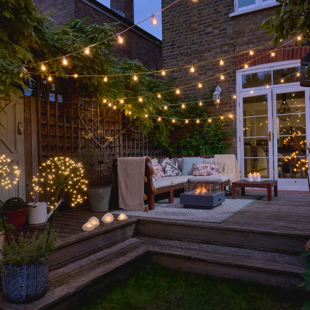 https://cdn.shopify.com/s/files/1/0063/7137/7234/files/outdoor-patio-with-lights.jpg?v=1714744729&width=2048